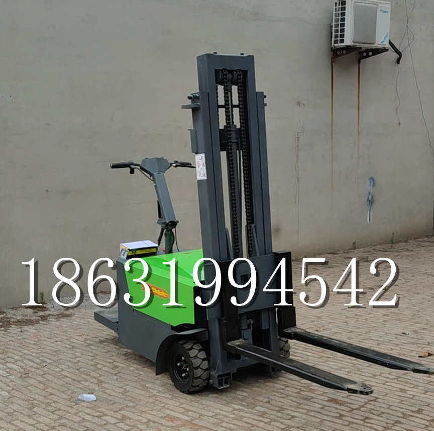 常宁市优程全电动叉车插腿式堆高车液压装卸车1.5吨升高小型站驾式铲车